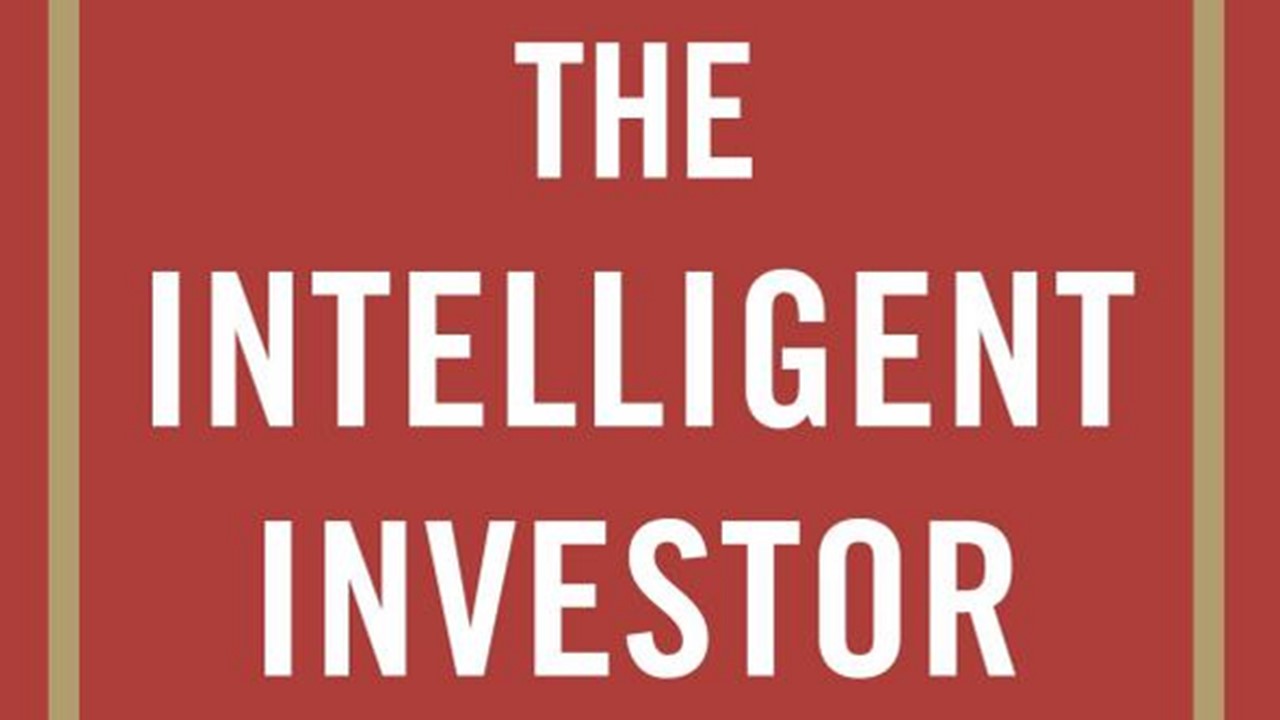 The Summary Of The Intelligent Investor: The Definitive Book On Value Investing